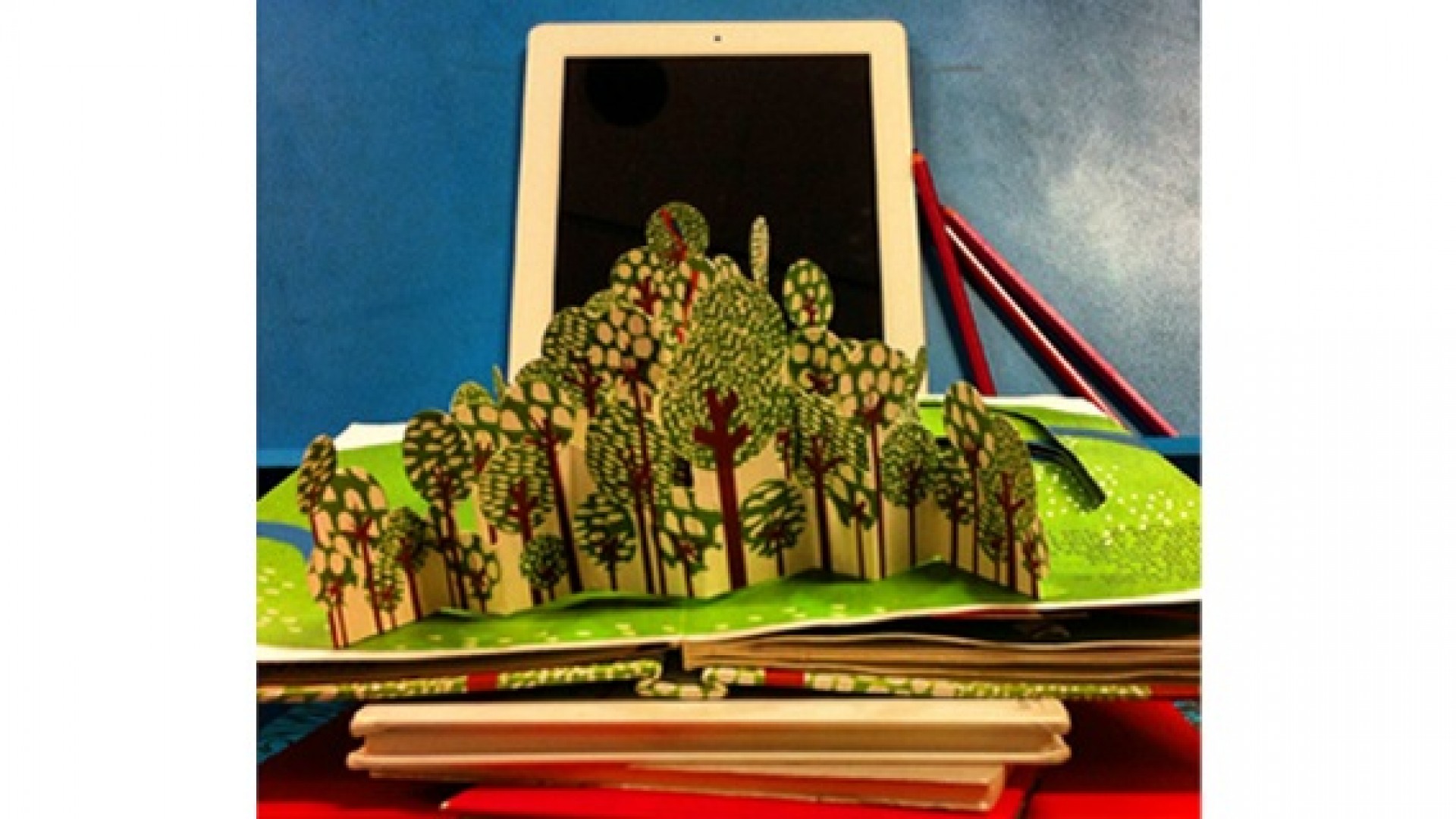 Appli'quons-nous ! Les crayons magiques