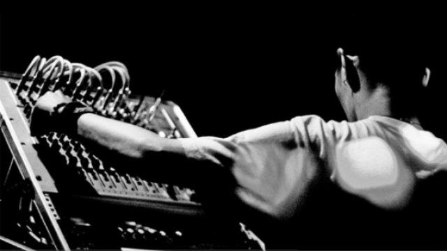 BASSWEIGHT + FUCK LA SAUCE TOMATE