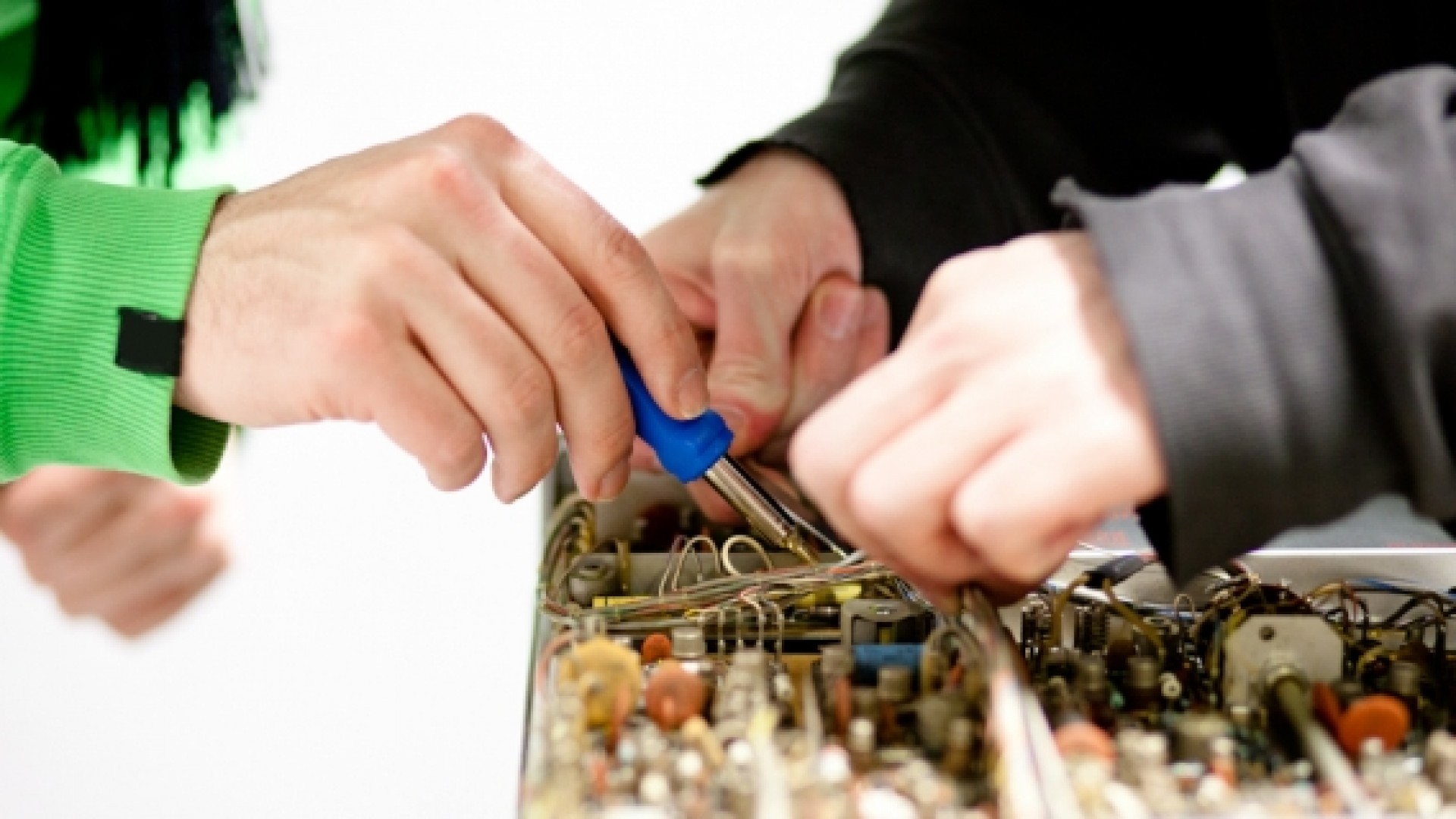 Clôture du Laboratoire Ouvert de /dev/art, Dorkbot, Upgrade! Paris