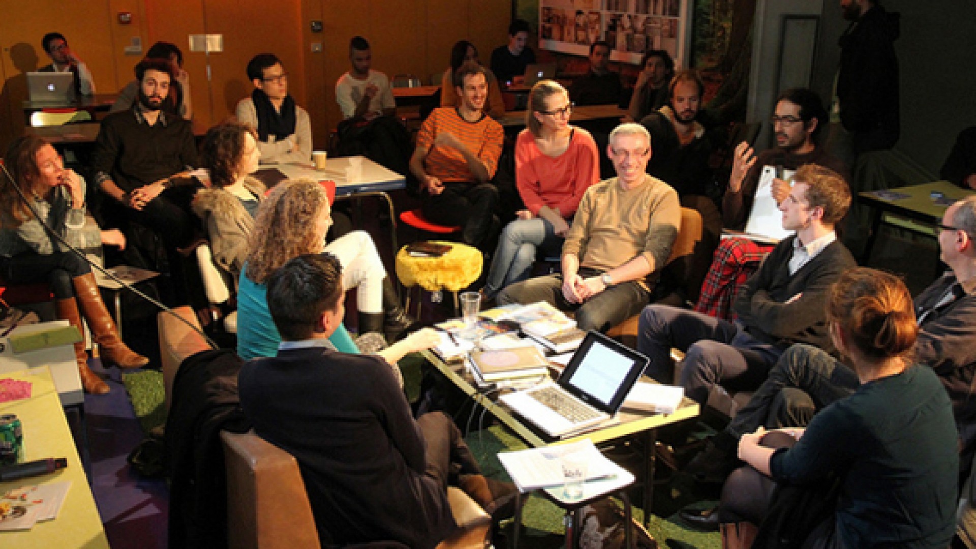 Monnaies complémentaires, la révolution douce et profonde