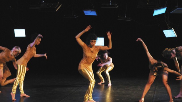 Replis - Clémence Coconnier & Kasper T. Toeplitz