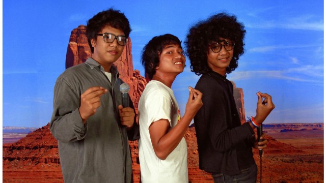 The World Won't Listen - Dunia Tak Akan Mendengar