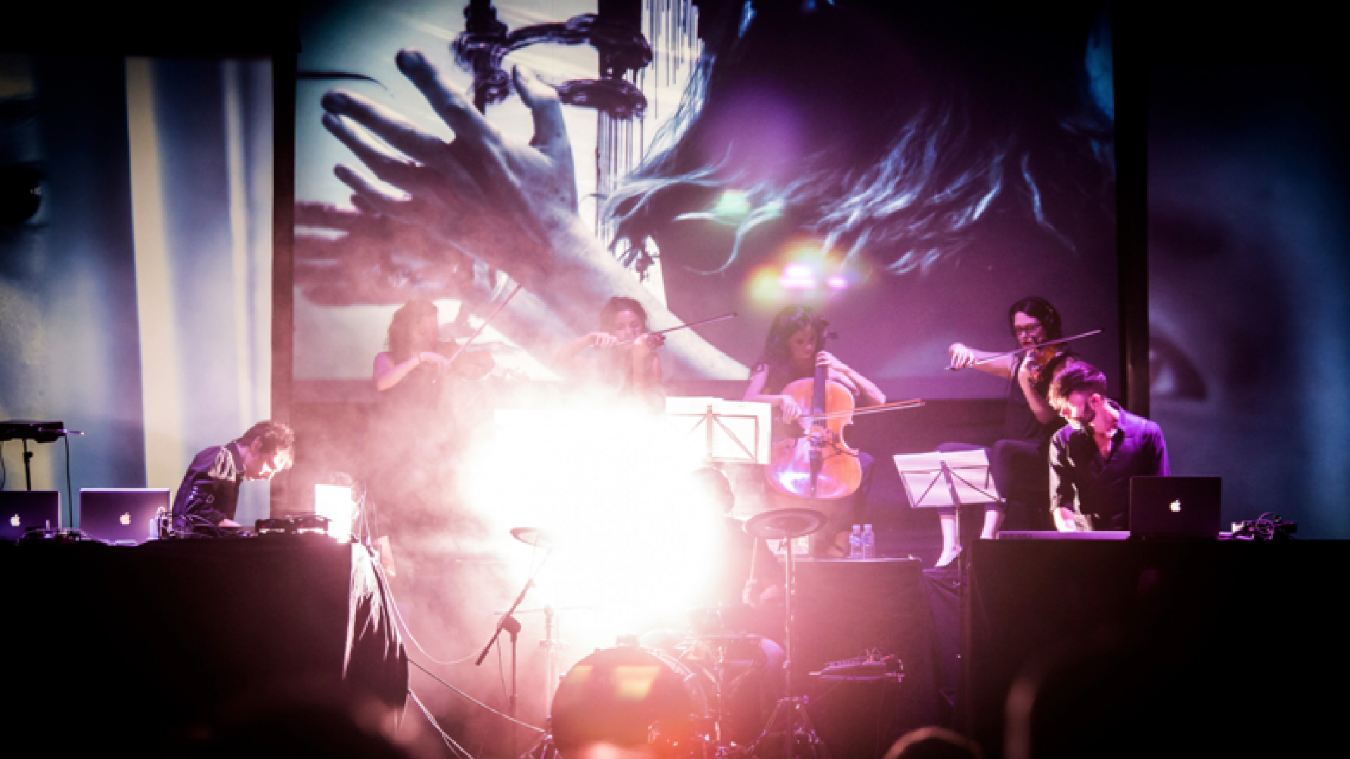 Digital 21 + Stefan Olsdal