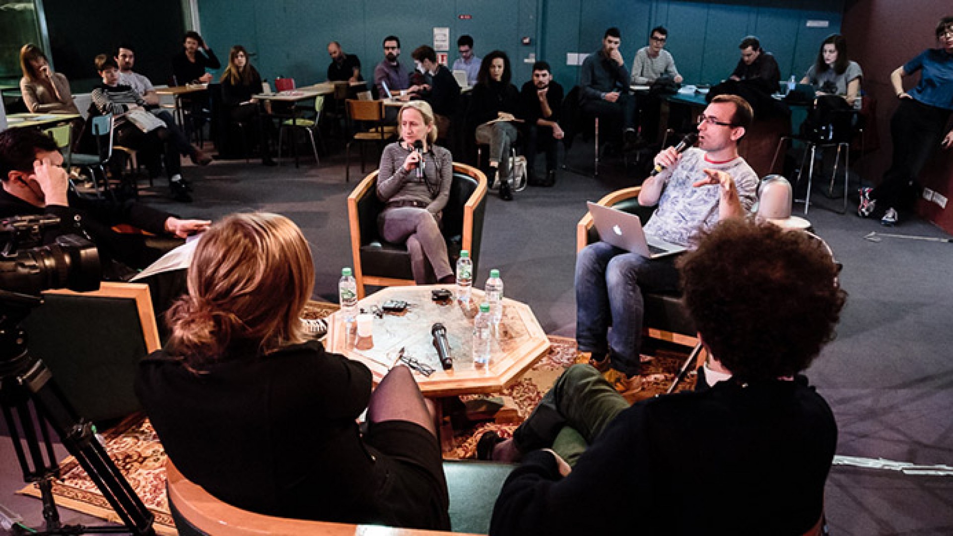 DONNÉES PERSONNELLES, NOS SMARTPHONES NOUS ESPIONNENT-ILS&nbsp;?