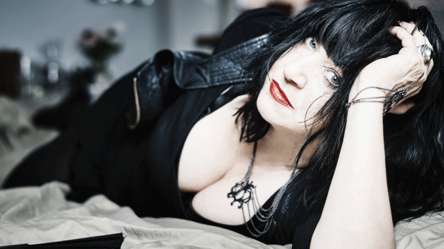 Lydia Lunch - The War Is Never Over