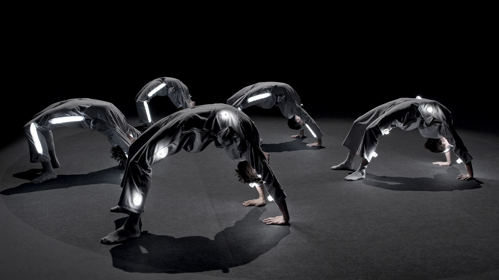 Et bien, dansez maintenant !