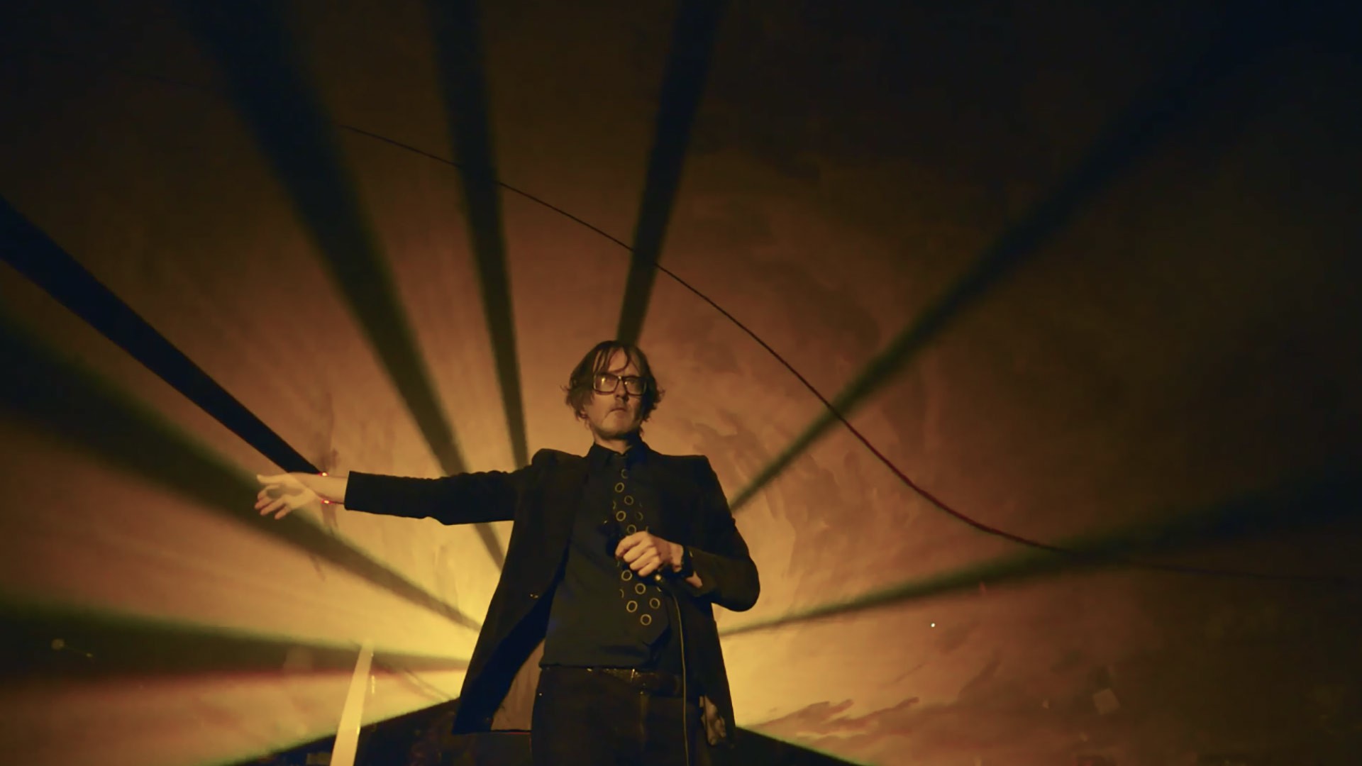 Beyond The Pale - Live from the Centre of Earth [En ligne]