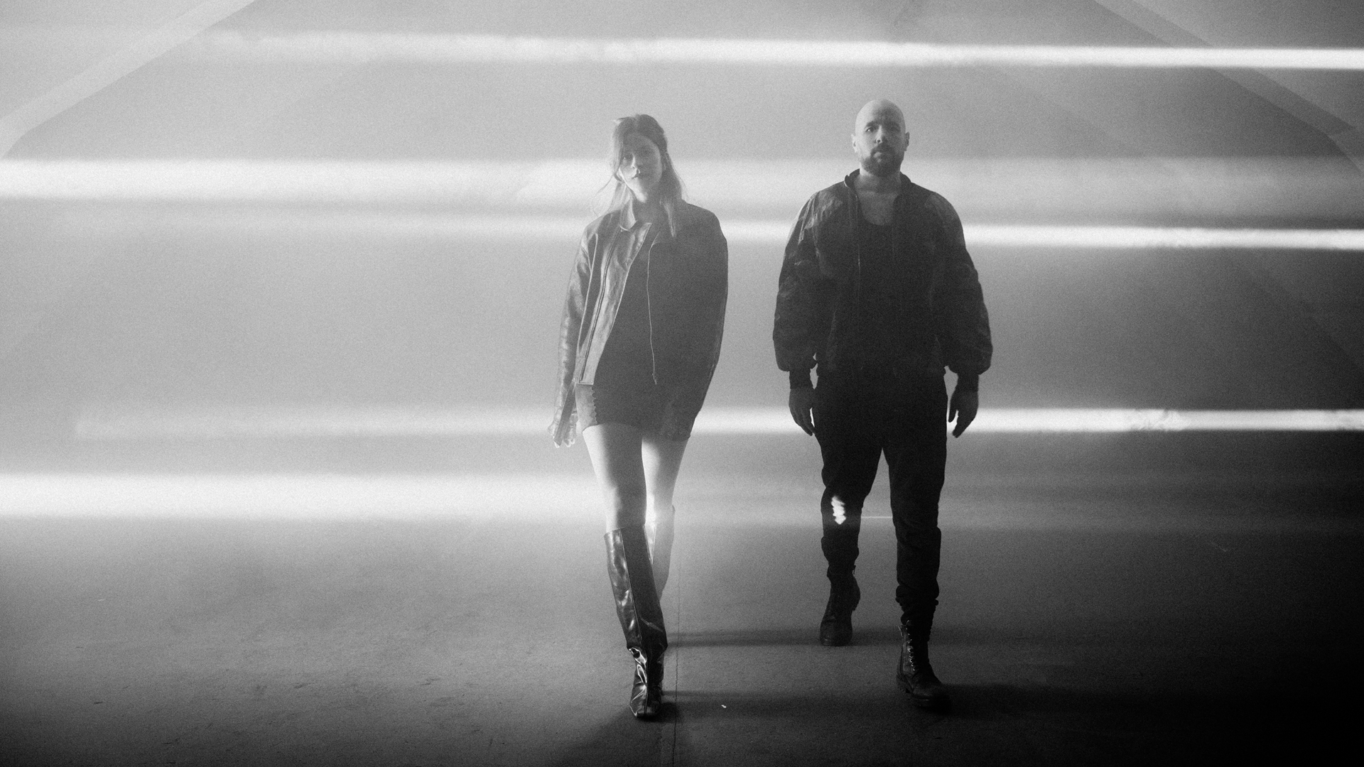 [COMPLET] HVOB – THE SILVER CAGE